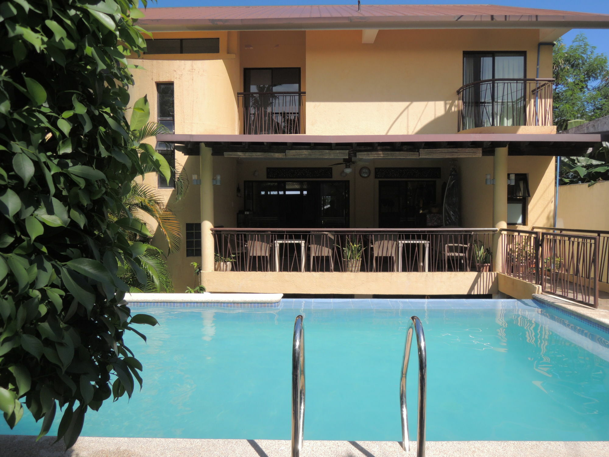 Palms Seaside Inn And Resort Medellin Exteriör bild